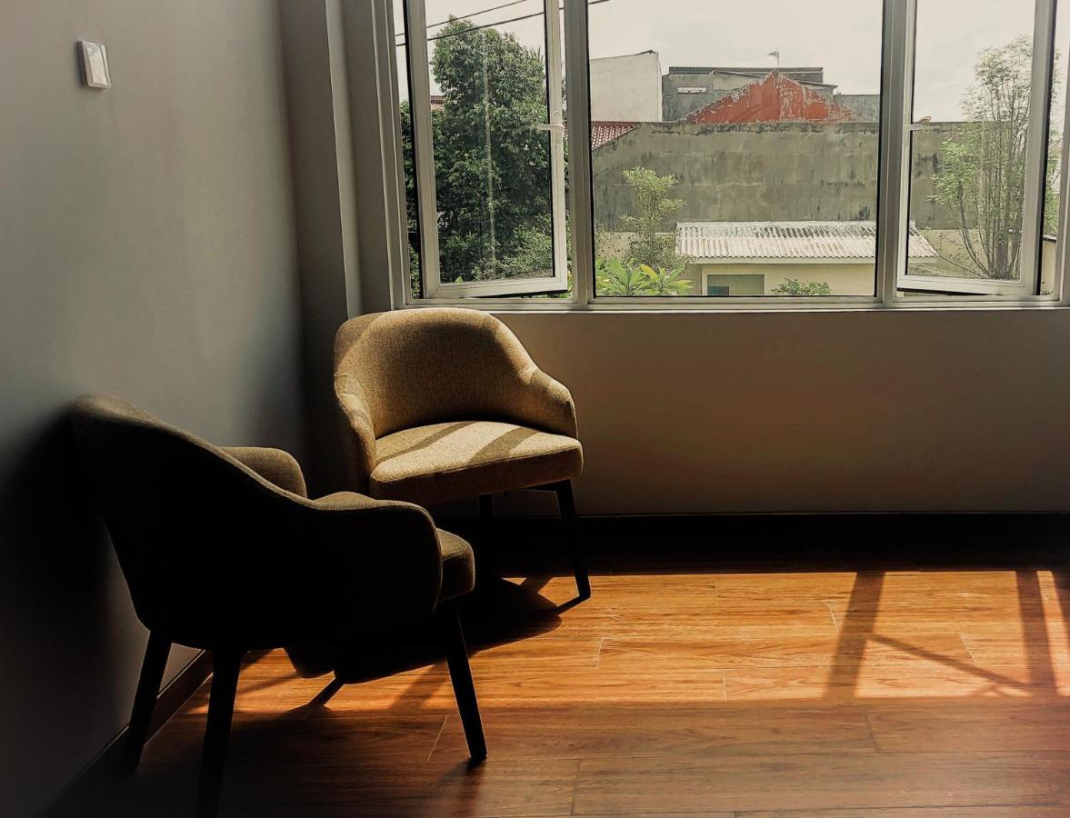 Ayman Syariah Hotel Surabaja Zewnętrze zdjęcie