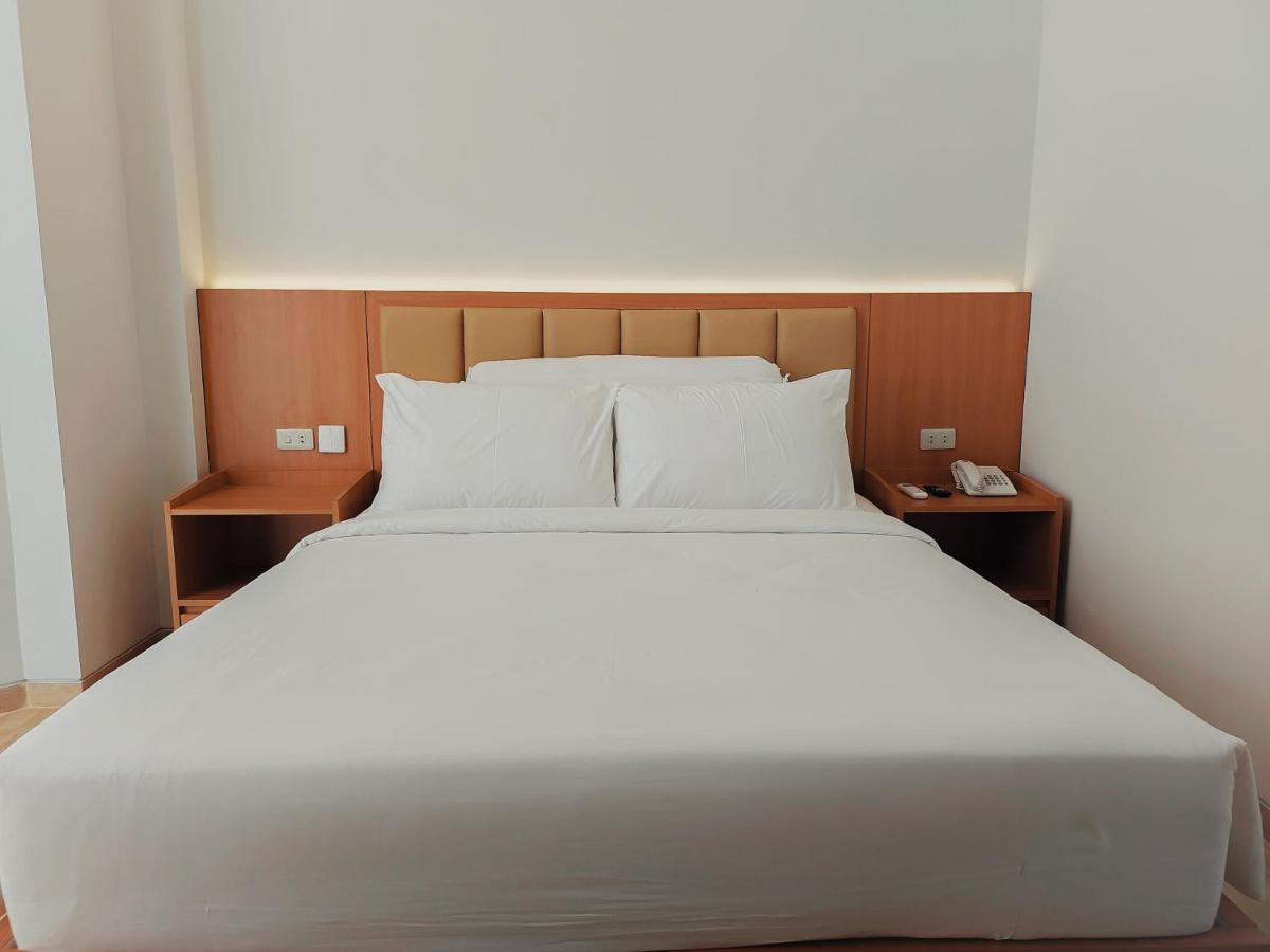 Ayman Syariah Hotel Surabaja Zewnętrze zdjęcie